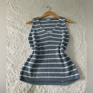 Women’s loft sweater vest size S